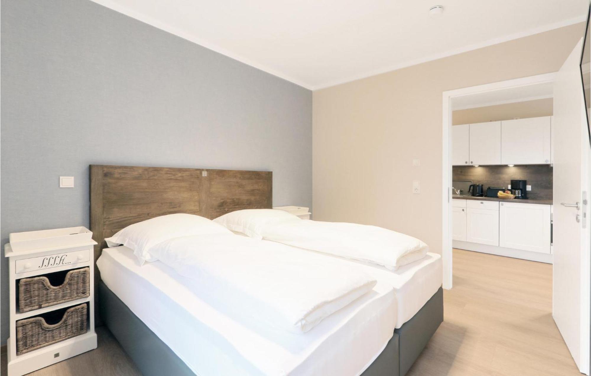 Amazing apartment in Ostseebad Boltenhagen with 1 Bedrooms, Sauna&WiFi Buitenkant foto