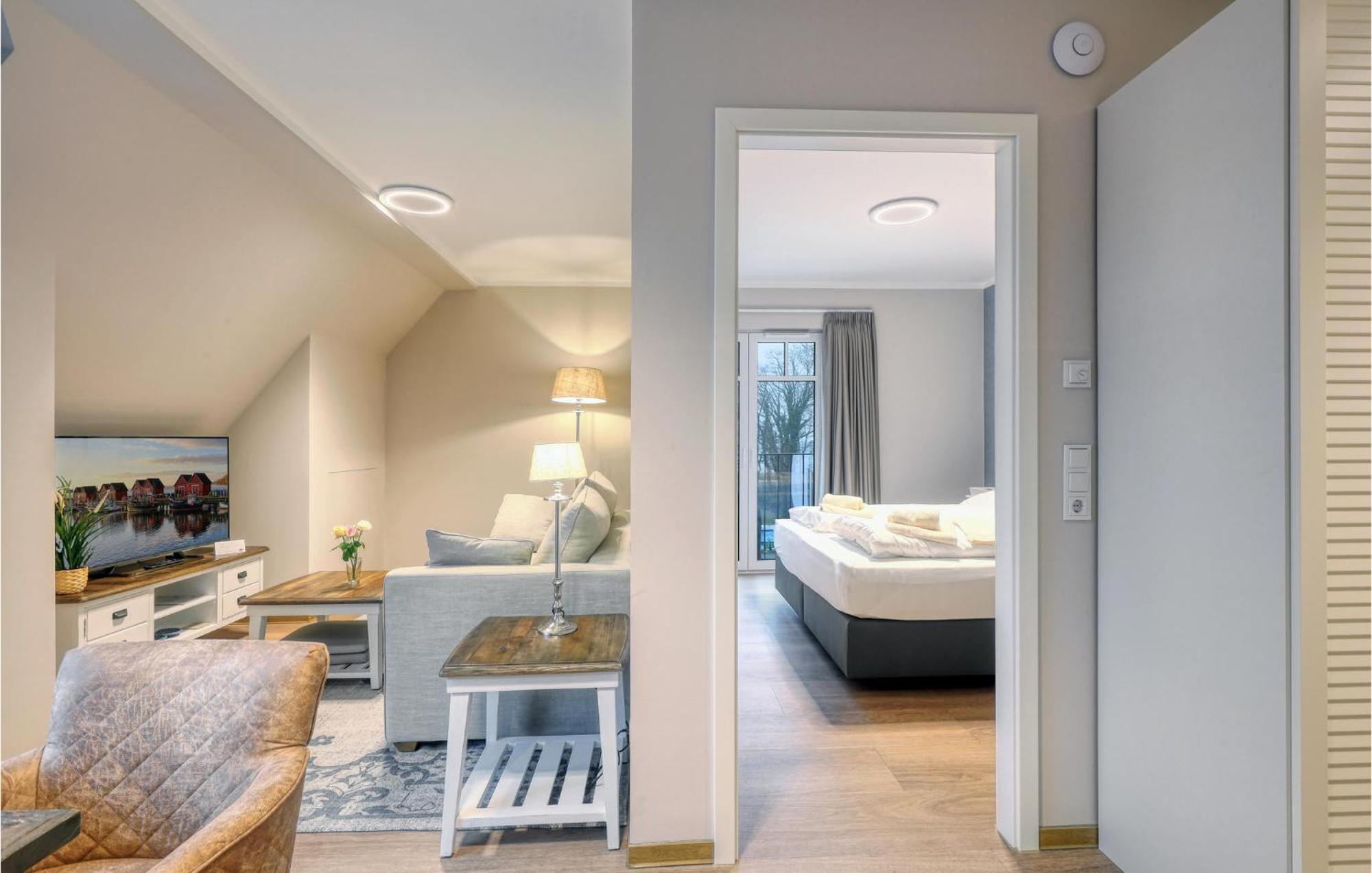 Amazing apartment in Ostseebad Boltenhagen with 1 Bedrooms, Sauna&WiFi Buitenkant foto