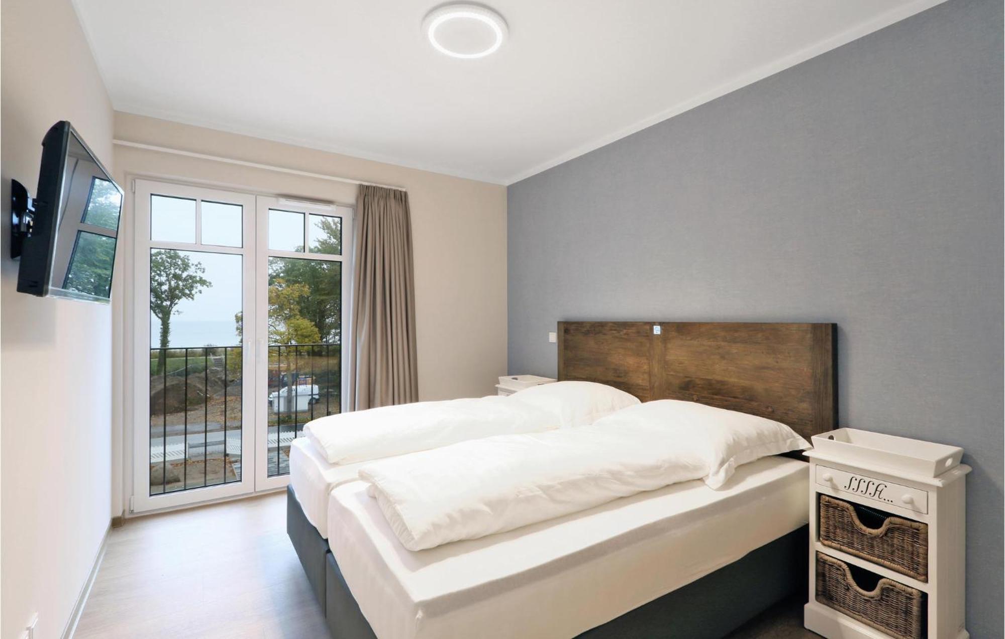 Amazing apartment in Ostseebad Boltenhagen with 1 Bedrooms, Sauna&WiFi Buitenkant foto